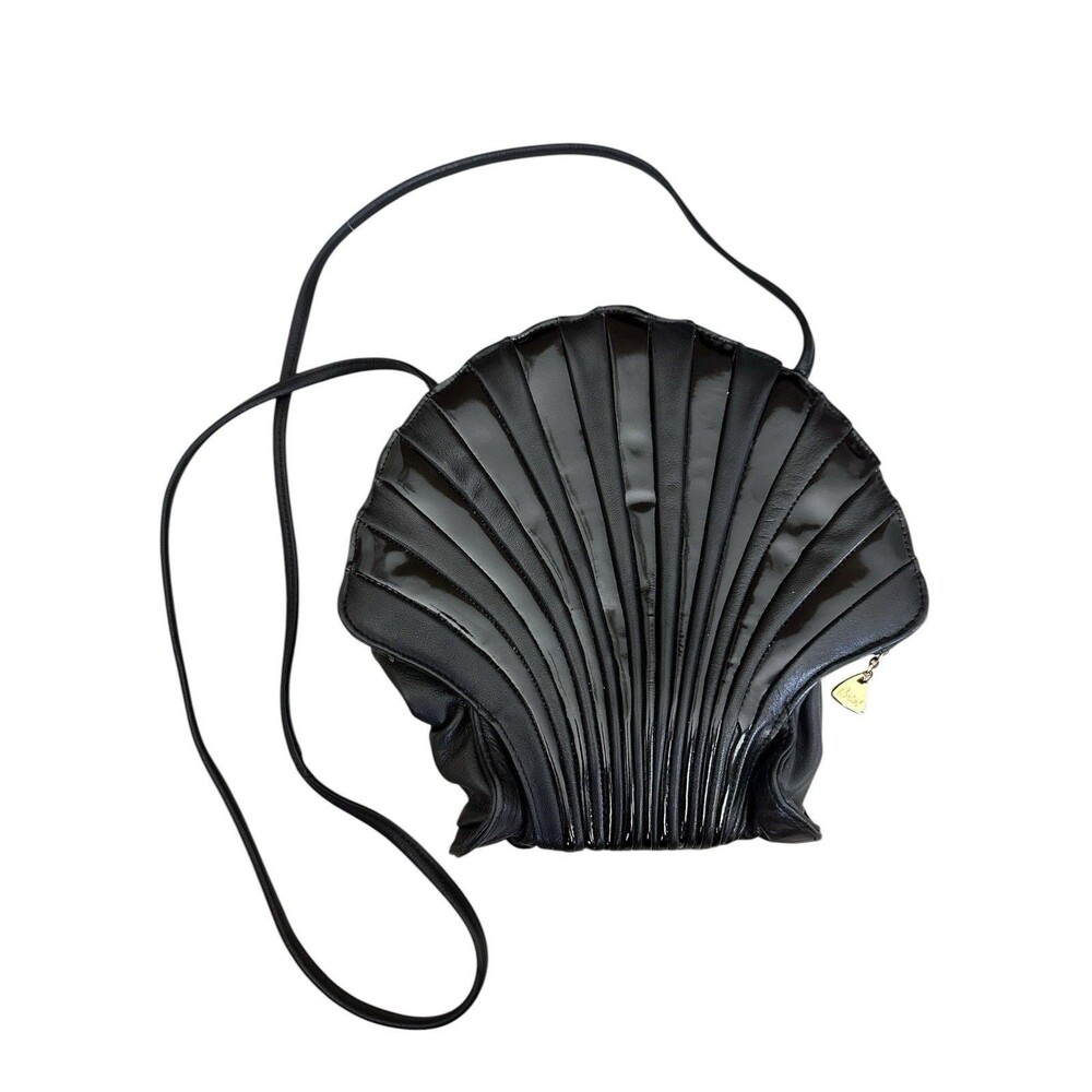 Vintage BRIO! Buttery Soft Leather Scallop Shell Crossbody Bag Purse Black Korea